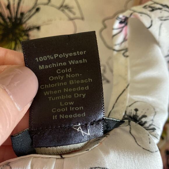 Ann Taylor Floral Pullover, Size XSP - Picture 10 of 10